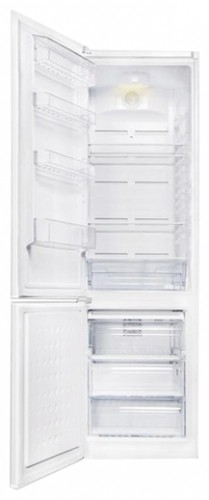 Холодильник BEKO CN 329120 Фото
